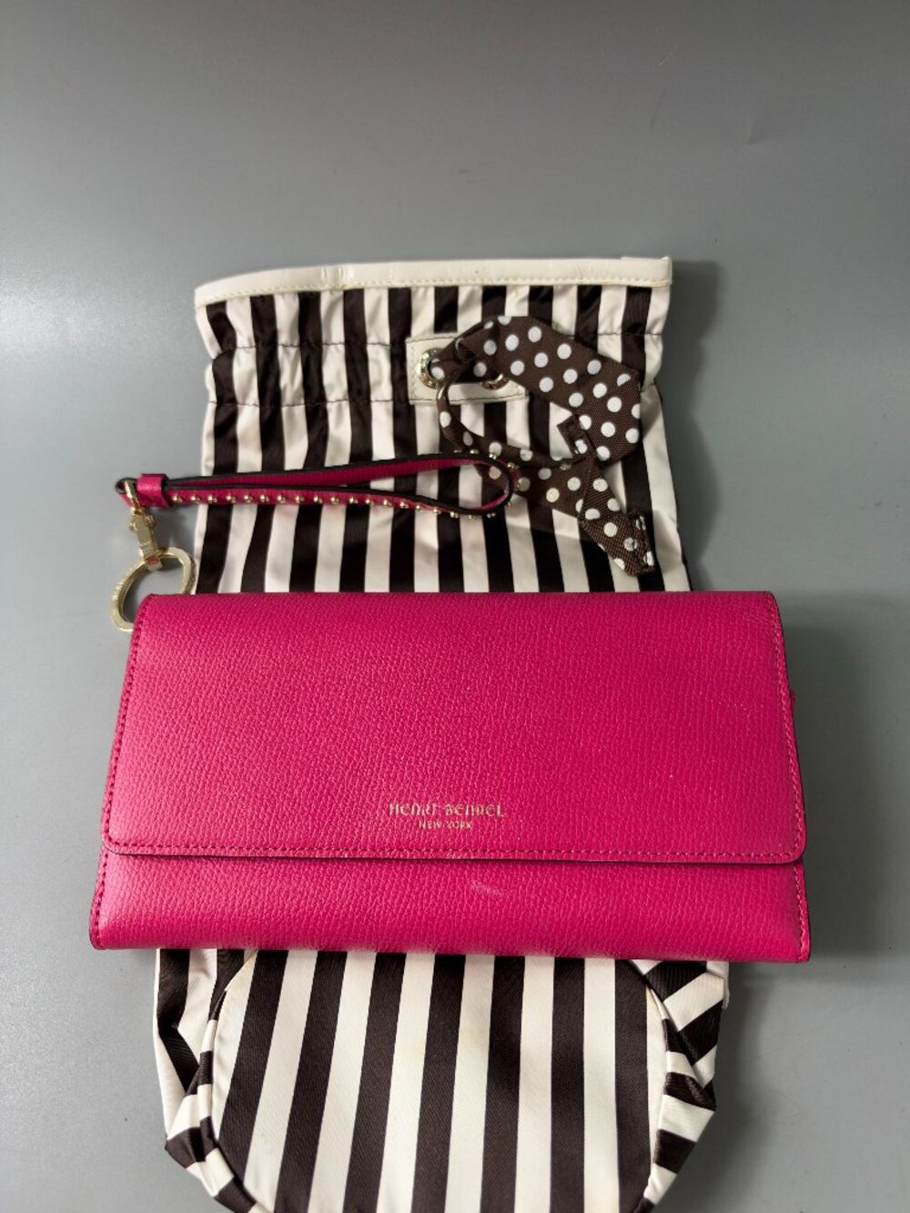 Authentic Henri Bendel  Uptown Organizer Hot Pink Leather Wristlet